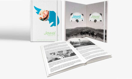 Jewel announces ‘Pieces of You’ 25th anniversary box sets