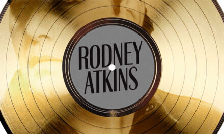 Rodney Atkins celebrates two billion Pandora streams with concert