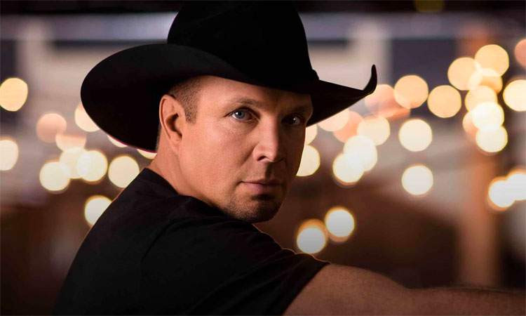 Garth Brooks eyes ‘Friends in Low Places’ Nashville honky tonk