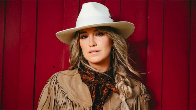 Lainey Wilson releases ‘Heart Like a Truck’