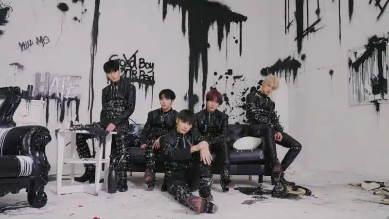TOMORROW X TOGETHER previews fourth EP