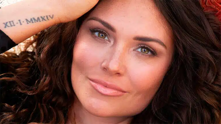 Kylie Morgan reveals ‘PS’ track listing