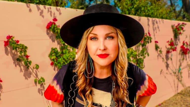 Sunny Sweeney announces new album, SiriusXM show