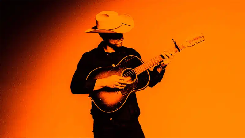 Dustin Lynch fuels flame in ‘Wood on the Fire’
