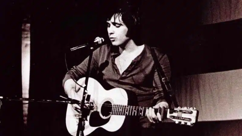 Don McLean’s ‘Vincent’ 1969 Martin headed to auction