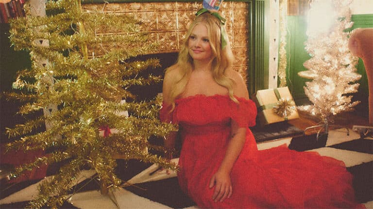 Hailey Whitters releases George Jones Christmas cover