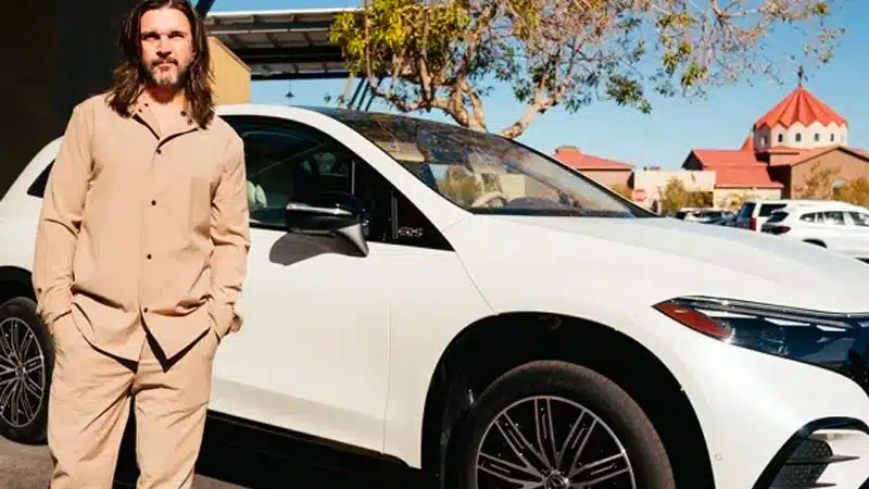 Juanes previews album with Dolby Atmos In-Car Sound Experience
