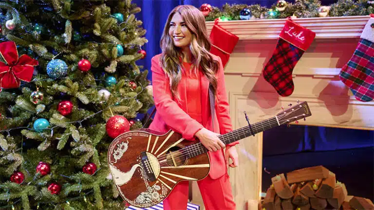 Tenille Townes makes acting debut in Blake Shelton-produced Hallmark film