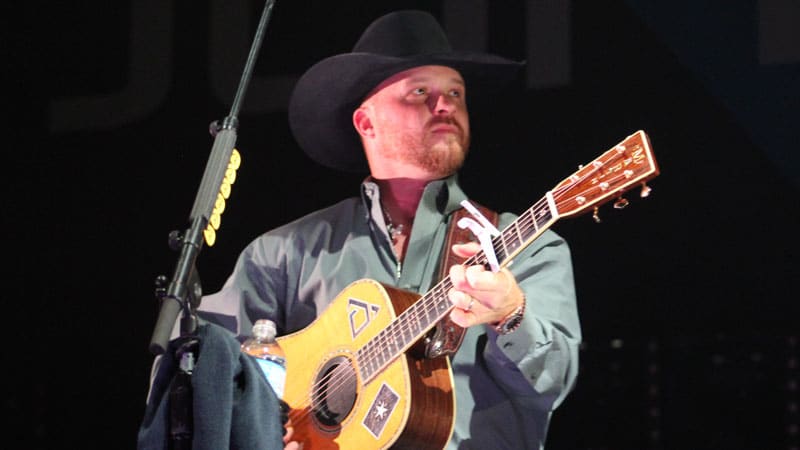 Cody Johnson wraps year with sold out Las Vegas concert