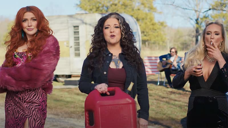 Ashley McBryde brings ‘Lindeville’ to life with latest video