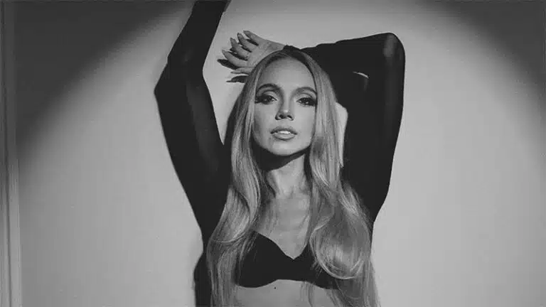 Danielle Bradbery plots first-ever headlining tour