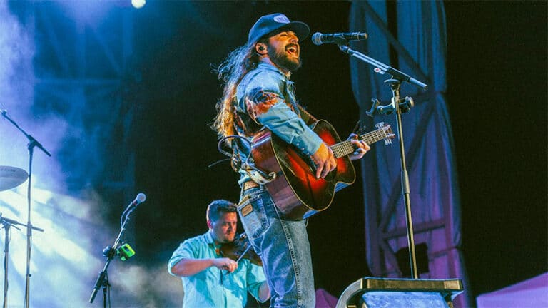Ian Munsick announces 2023 fall tour