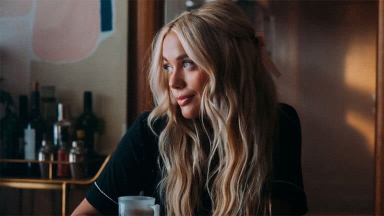 Megan Moroney drops ‘Tennessee Orange’ video