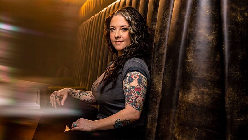 Ashley McBryde releases ‘Light On In The Kitchen’
