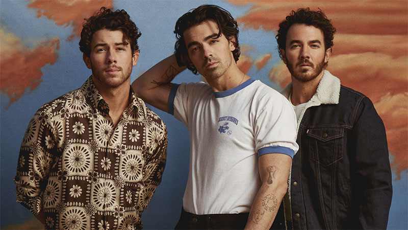 Jonas Brothers spread ‘Wings’ with new single