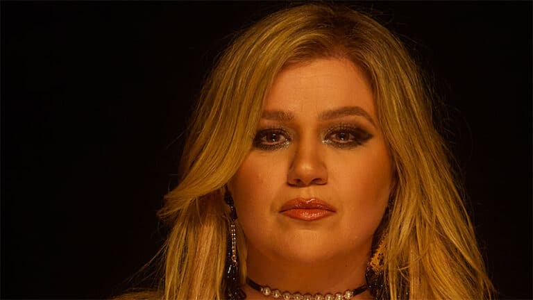 Kelly Clarkson announces Las Vegas engagement