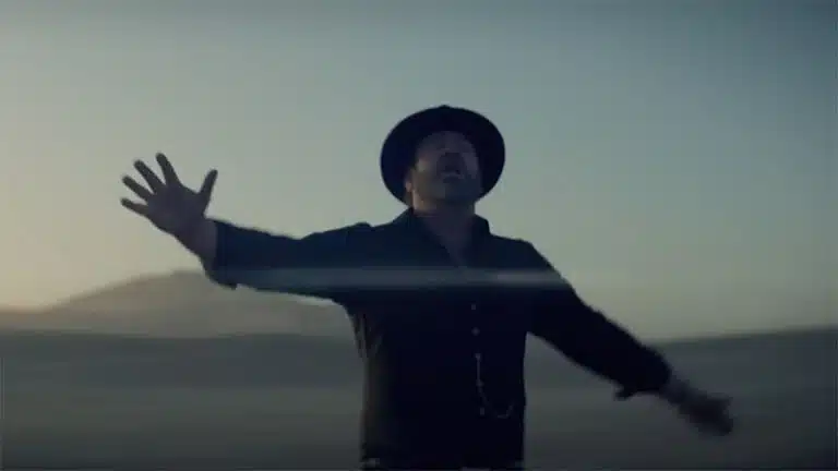 Lee Brice honors Kyle Jacobs with ‘Save the Roses’
