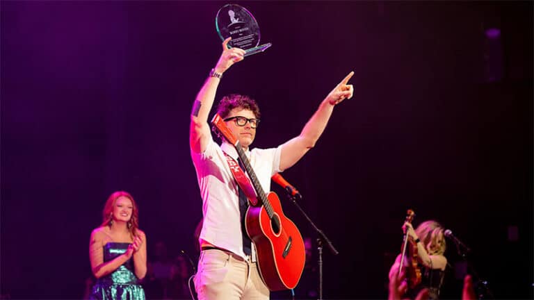 Circle Network debuting Bobby Bones & The Raging Idiots’ Million Dollar Show