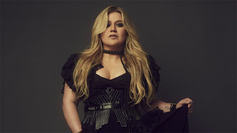 Kelly Clarkson doesn’t want ‘Roses’ with new single