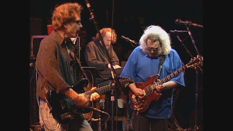 Grateful Dead presets first-ever Soldier Field concert at 2023 Meet-Up at the Movies