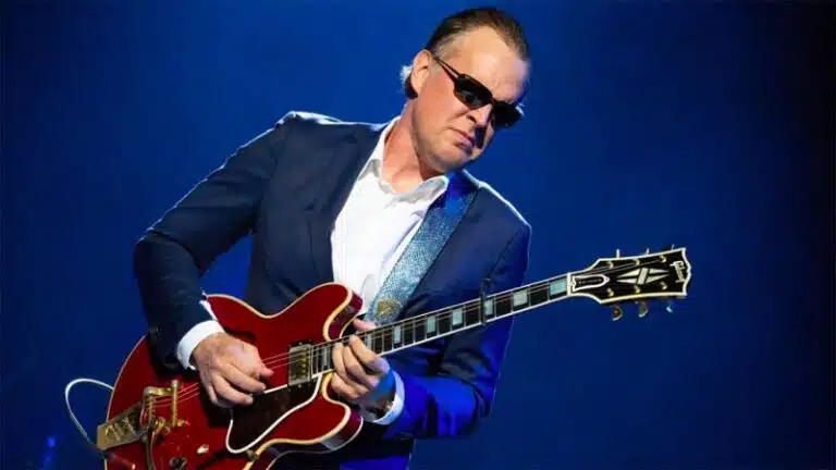 Joe Bonamassa shares ‘I Want to Shout About It’