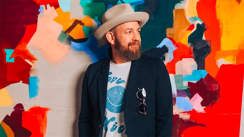 Kristian Bush reveals ‘Drink Happy Thoughts’ EP