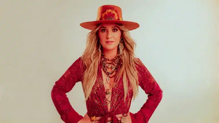 Lainey Wilson releases ‘Watermelon Moonshine’ video