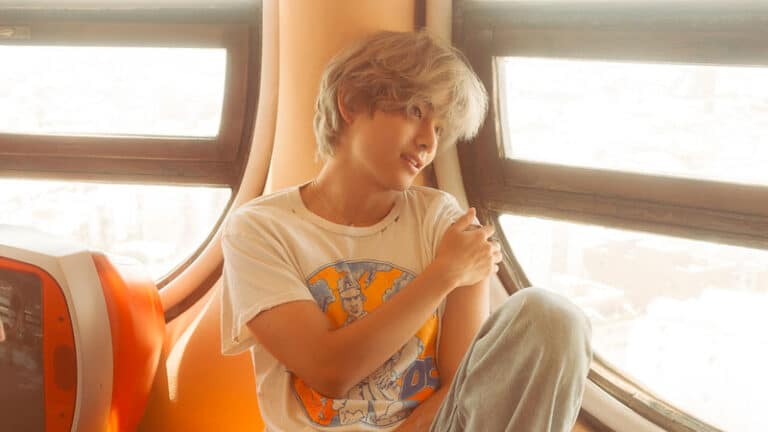 V releases ‘Love Me Again’ & ‘Rainy Days’
