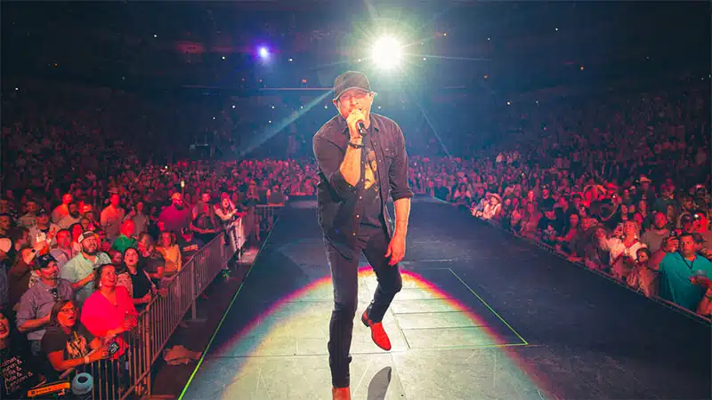 Cole Swindell releases ‘Drinkaby’ video