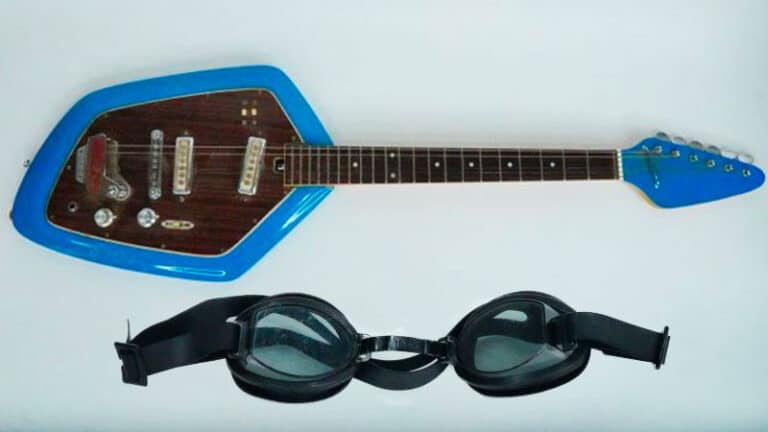 Rare Kurt Cobain, Elvis items up for auction