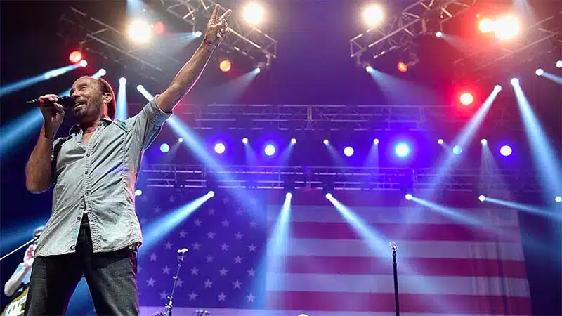 Lee Greenwood to be honored at Charlie Daniels Patriot Awards Dinner