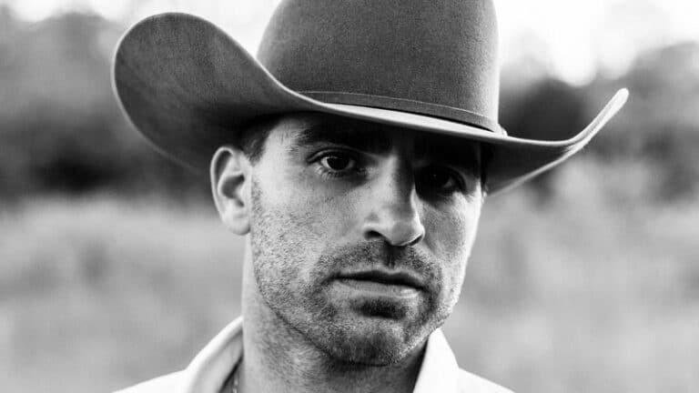 Mitch Rossell signs with Dreamcatcher Artists