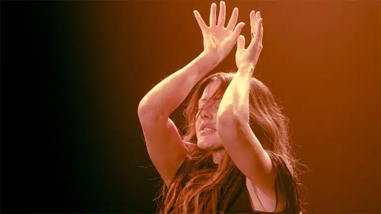Ellie Goulding announces special intimate US shows