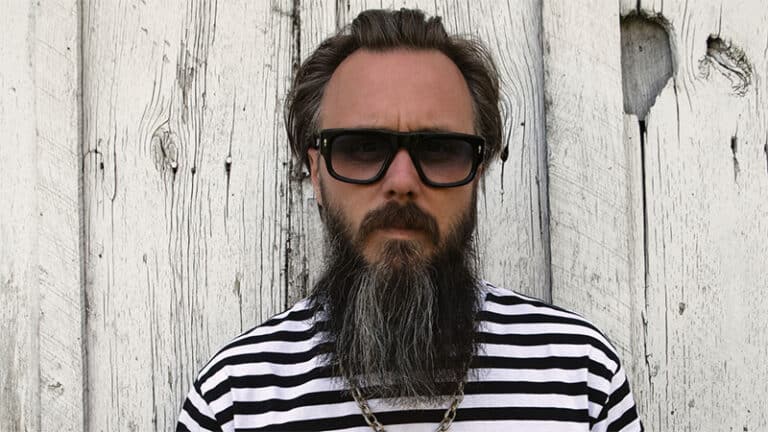 Elvie Shane releases deeply personal ‘Pill’