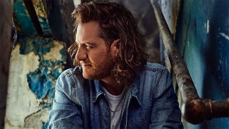 Tyler Hubbard earns third consecutive solo chart-topper