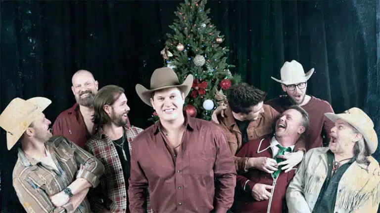 Jon Pardi announces Christmas album