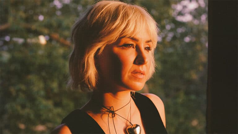 Maggie Rose signs with Big Loud Records