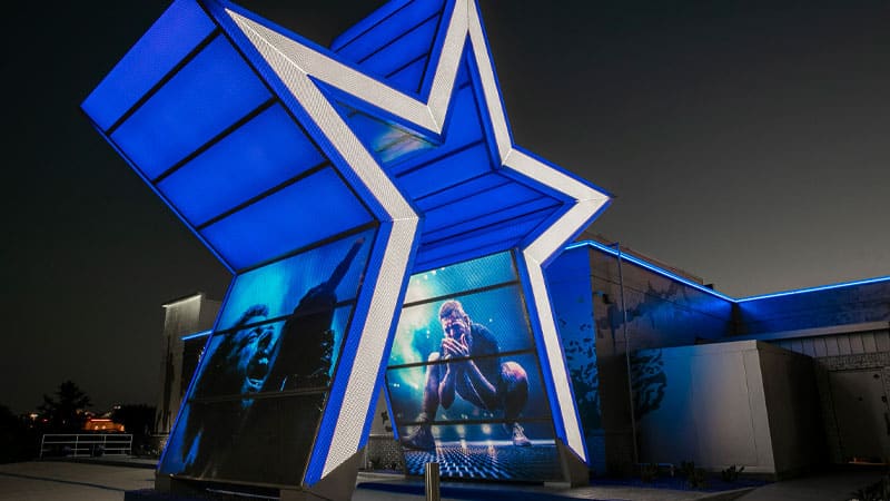 Post Malone, Dallas Cowboys, Raising Cane’s partner for first-ever themed restaurant