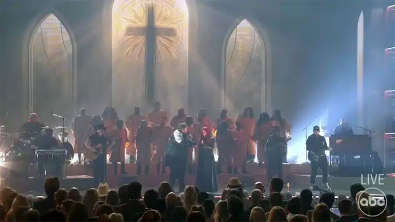 Wynonna Judd talks ’emotional’ CMA performance with Jelly Roll that had some fans concerned