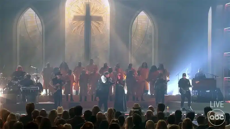 Wynonna Judd talks ’emotional’ CMA performance with Jelly Roll that had some fans concerned