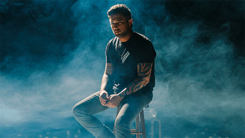 Michael Ray captures relationship nostalgia with ‘We Should Get a Drink Sometime’