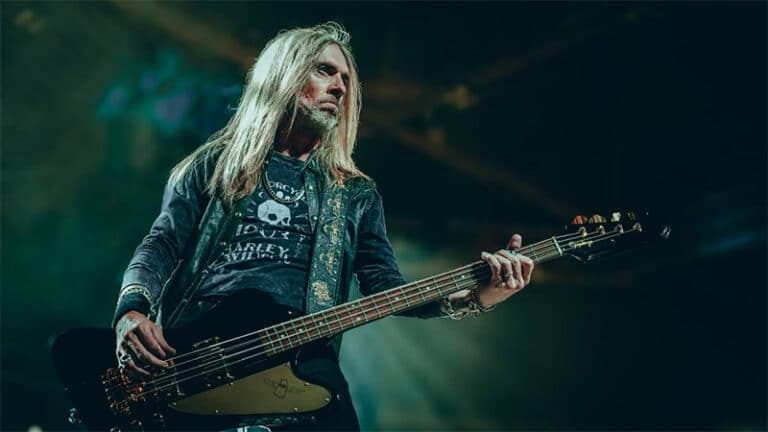 Pantera’s Rex Brown teams with Epiphone for signature Thunderbird bass guitar
