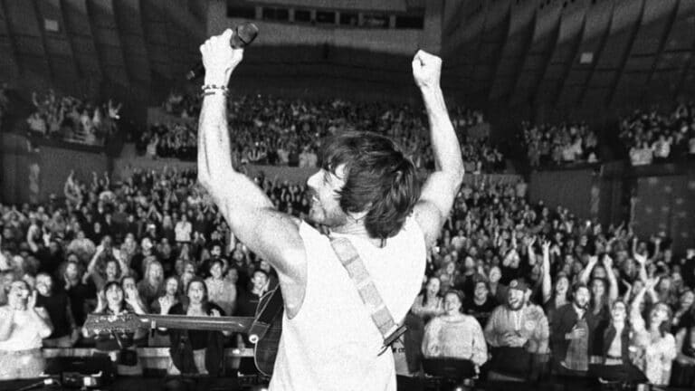 Morgan Evans preps ‘Live At The Sydney Opera House’ album
