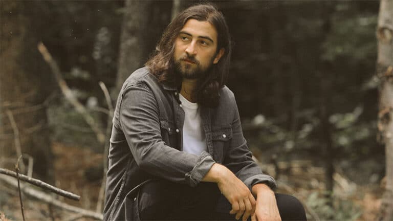 Noah Kahan releases ‘Stick Season (Forever)’