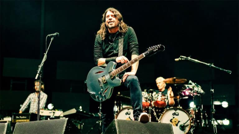 Epiphone partners with Dave Grohl for signature guitar