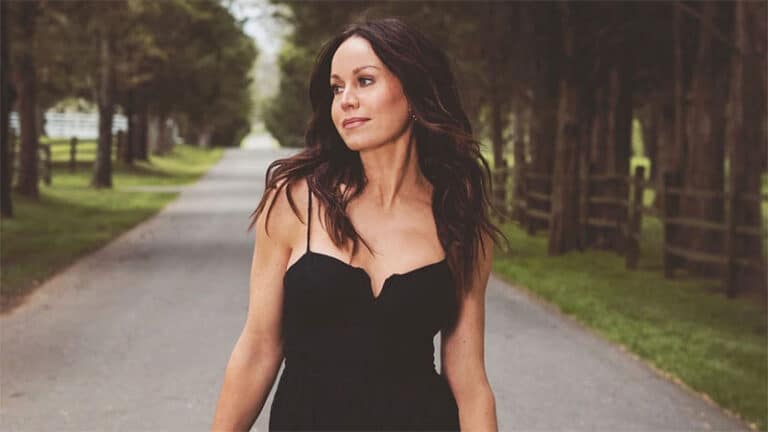 Cyndi Thomson releases ‘Slow Dancing in Jackson, Mississippi’