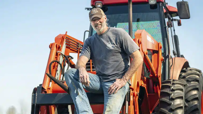 Darryl Worley, Chris Janson, Justin Moore share ‘Tractor Time’