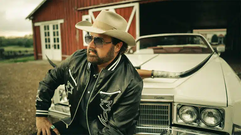 Randy Houser brings ‘Country Back’