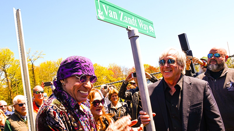 Stevie Van Zandt honored with New Jersey street sign dedication