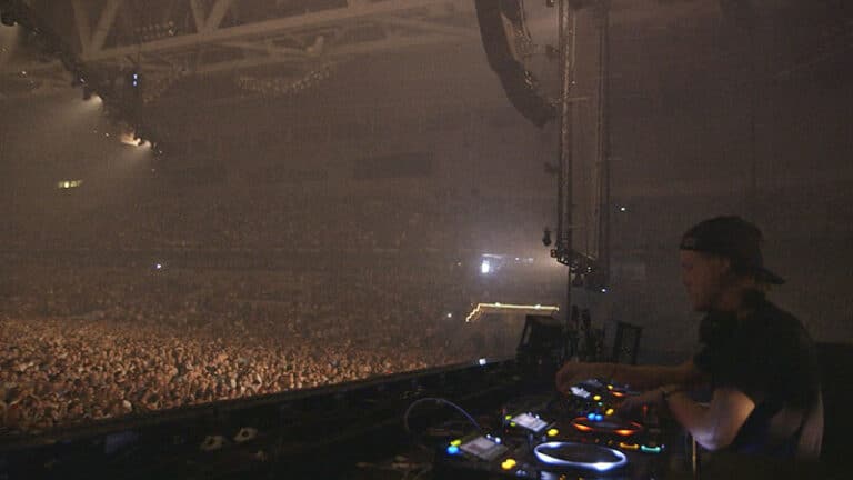 Avicii’s ‘Hey Brother’ reaches one billion Spotify streams